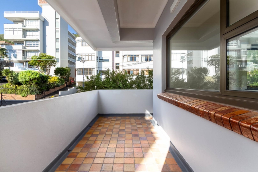 To Let 3 Bedroom Property for Rent in Sea Point Western Cape